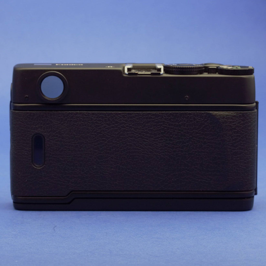 Black 35mm Rangefinder Camera X20736