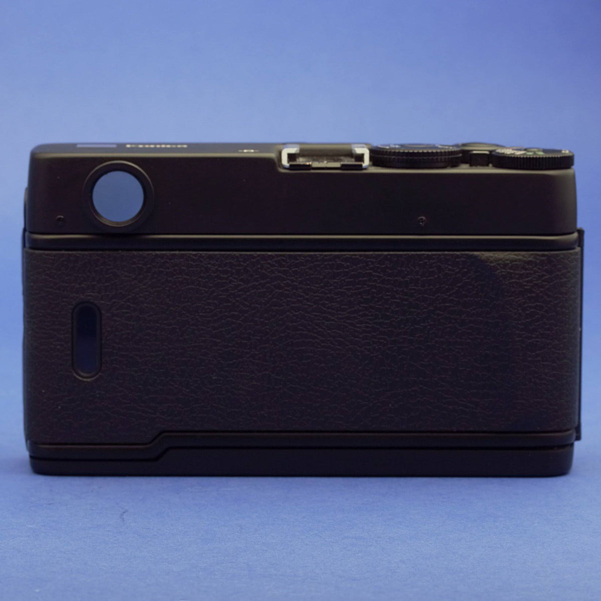 Black 35mm Rangefinder Camera X20736