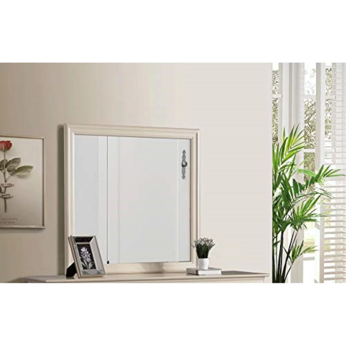 Beige Bedroom Mirror I186