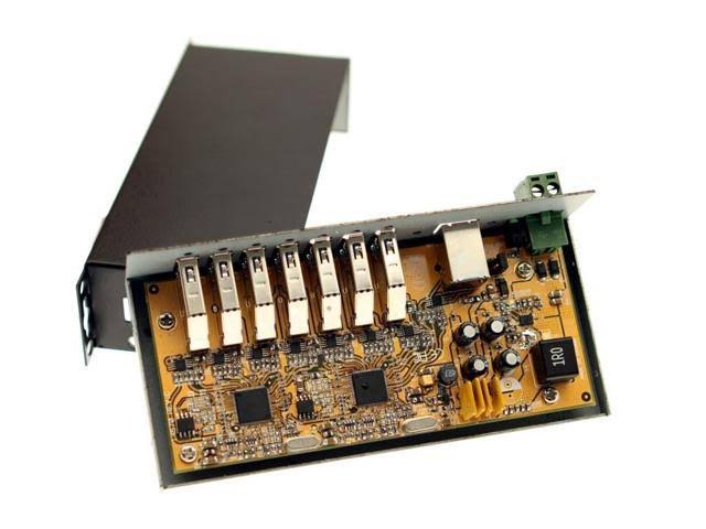 USB 3.0 7-Port Metal Case Hub Y5905