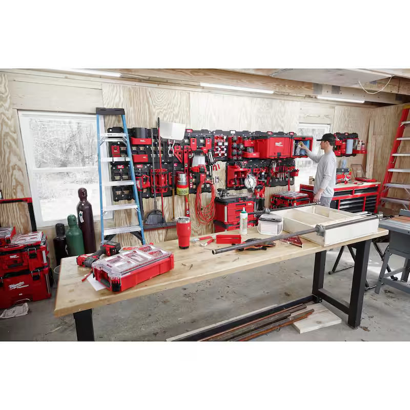 Red Cabinet Y432057