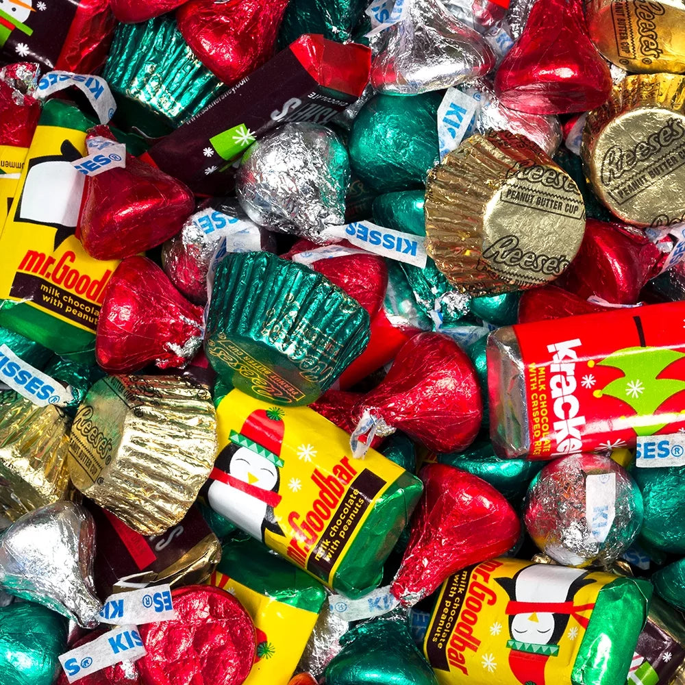 2.7 lb Candy Holiday Gift Tin A113019