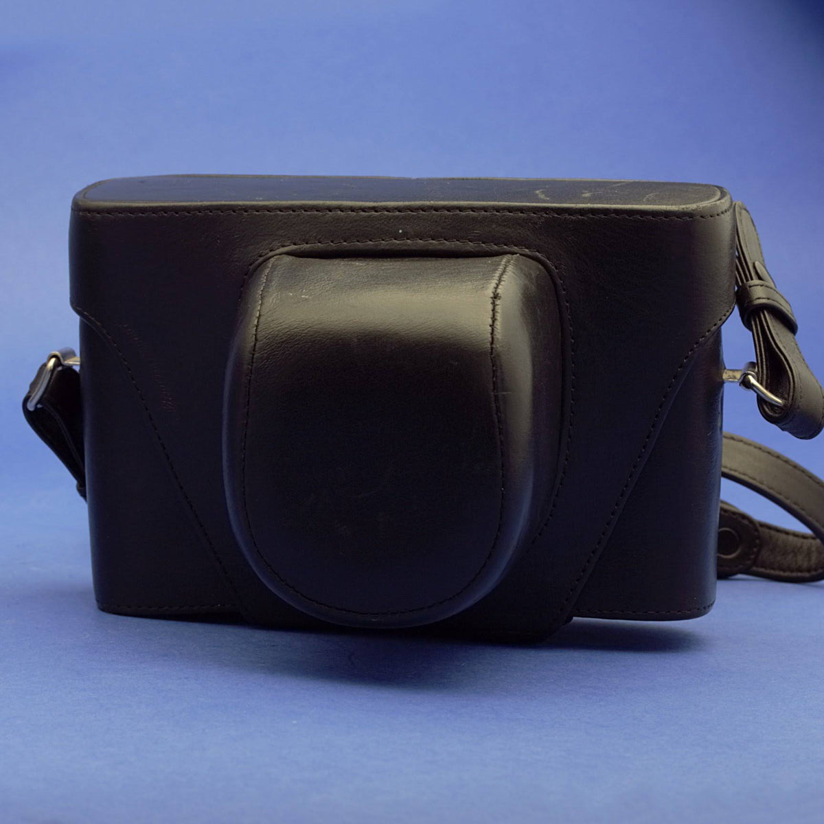 Black 35mm Rangefinder Camera X20736