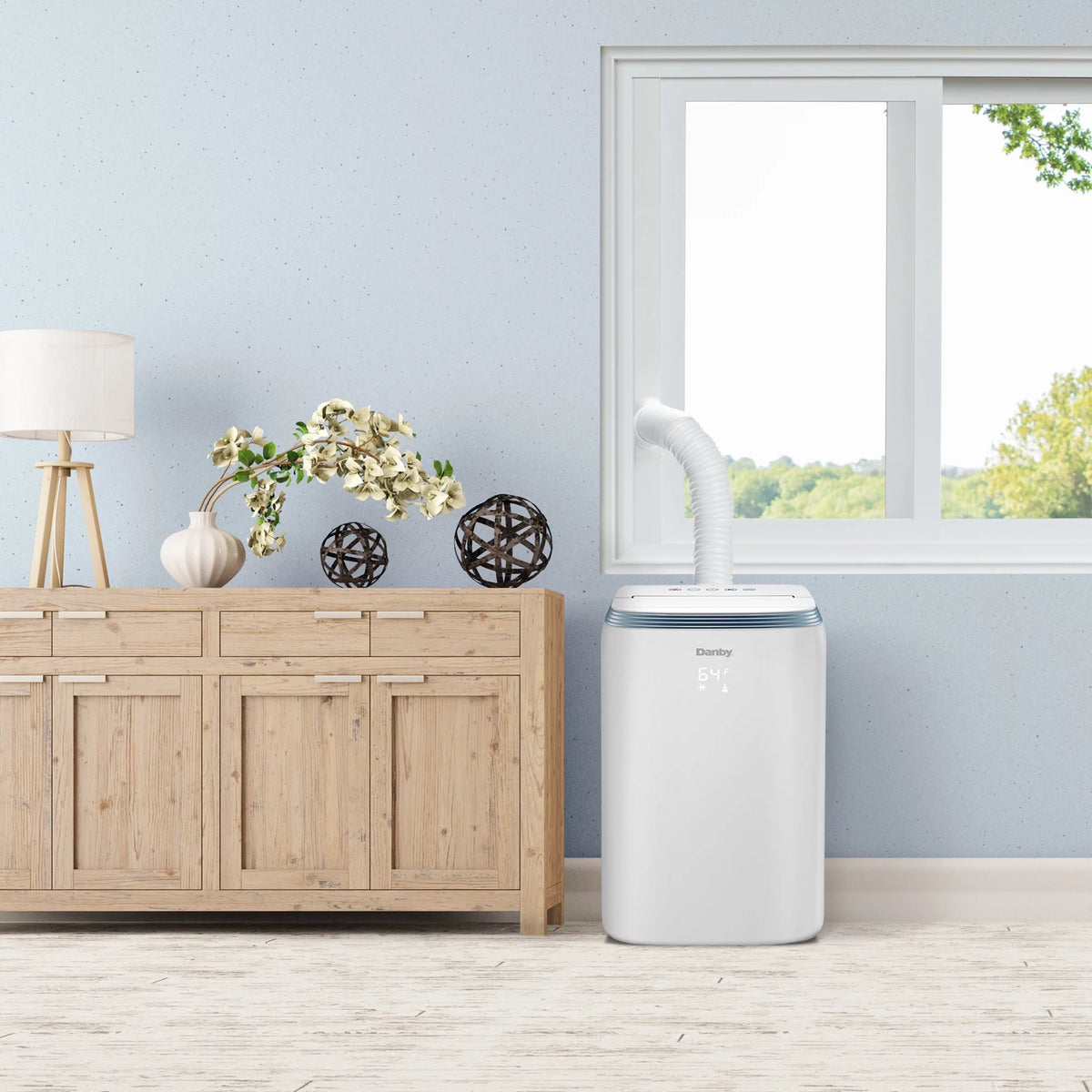 8000 SACC Portable AC in White B332742