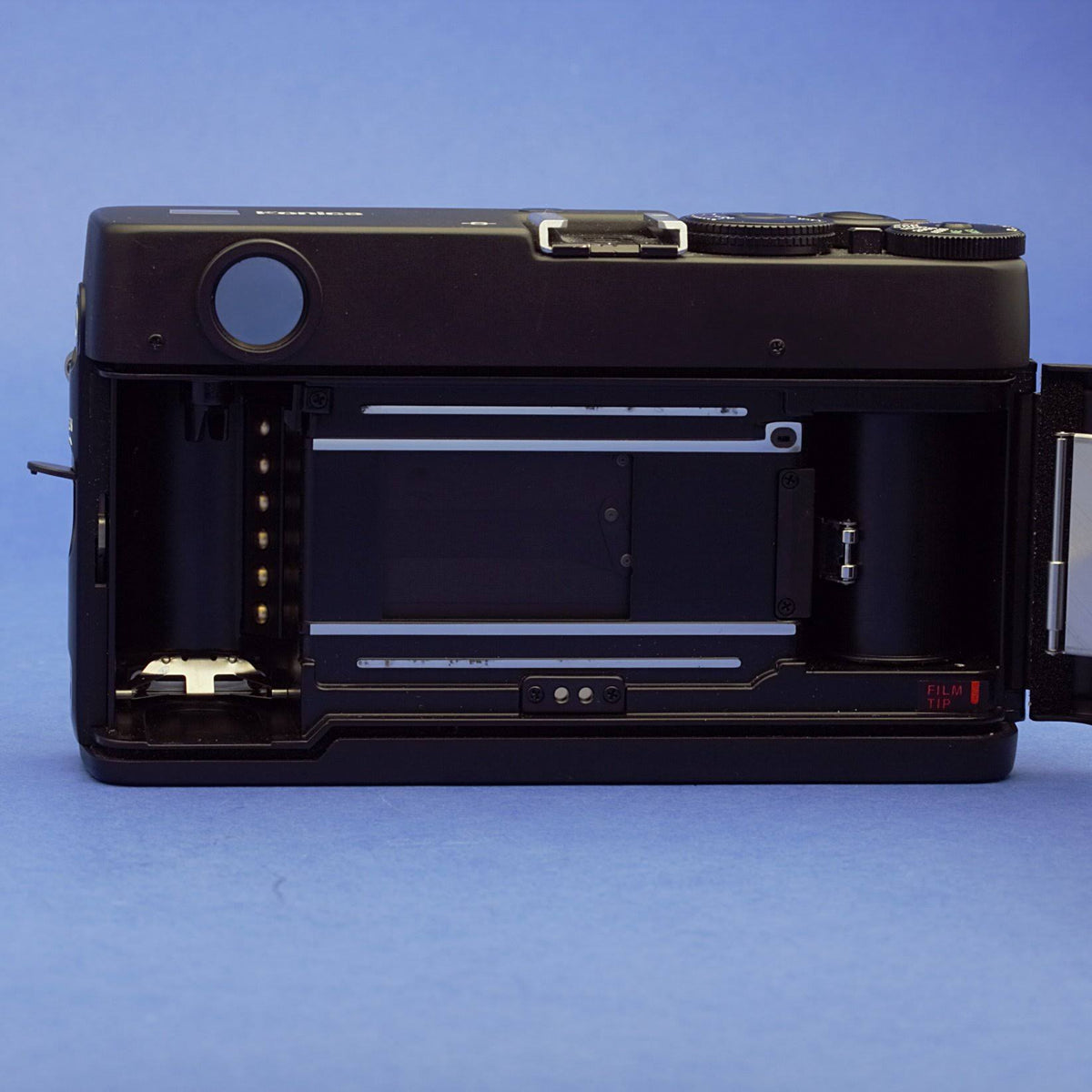Black 35mm Rangefinder Camera X20736