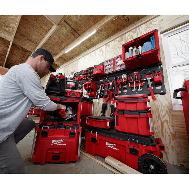 Red Cabinet Y432057