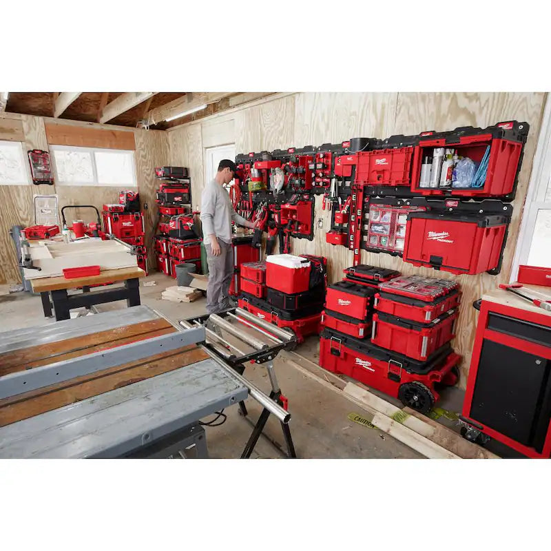 Red Cabinet Y432057